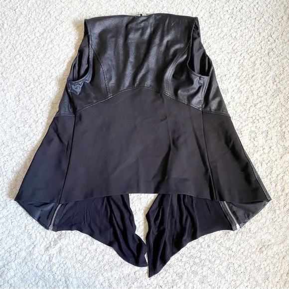 Joseph Ribkoff Faux Leather Vest with removable zippered scarf, black, 10 NEW - Picture 2 of 8